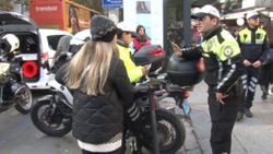 Kadıköy’de scooter denetimde ceza yiyen sürücüden gazetecilere tepki