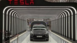 Tesla, Almanya'da haftada 3 bin Model Y üretiyor