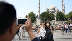 Türkiye'yi, 2022'nin 11 ayında 42,1 milyon yabancı ziyaret etti