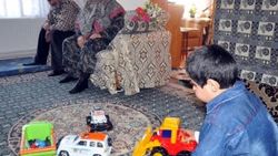 Aile sevgisi sayesinde konuşmaya başladı