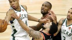 Ersan 17 sayı attı, Bucks Doğu finalinde 2-0 öne geçti