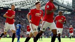 ManU, Leicester'ı devirdi