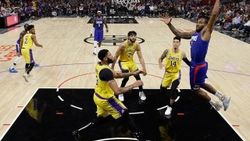 Los Angeles derbisini Clippers kazandı