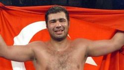 Boks Federasyonu'ndan Sinan Şamil Sam'ı anma mesajı