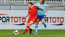A Milliler, Hollanda'dan fark yedi