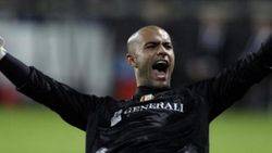 Sinan Bolat: Galatasaray'a 2. kaleci olarak gelmem