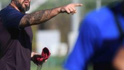 Valdes, 4. ligde göreve başladı