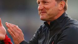 Southampton, Hasenhüttl'ın sözleşmesini uzattı