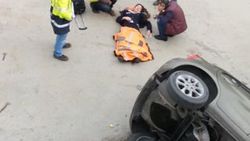 Küçükçekmece'de hostes otomobiliyle dereye uçtu