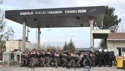 Kütahya'da yangın çıkaran 20 işçi gözaltına alındı
