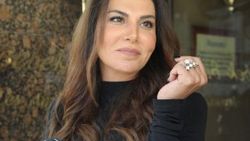 Ebru Yaşar: Terliklerimi sanayiden aldım