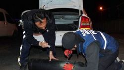 Otomobilin LPG tankından çıkanlar hayrete düşürdü