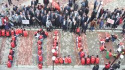 Siirt'in Aydınlar ilçesi Tillo oldu halk halayla kutladı