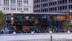 Apple çatısı 'MacBook' şeklinde olan mağaza açtı