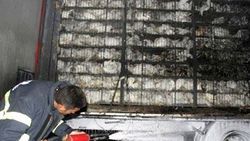 Tavuk yüklü tırda yangın
