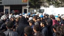 Marmara Üniversitesi'nde satırlı kavga: 2 yaralı