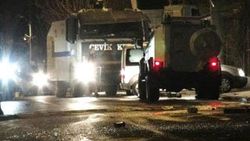 Mardin'de polis aracına bombalı saldırı