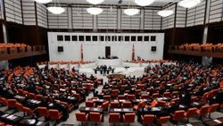 TBMM bugün Deniz Baykal'ın yönetiminde açılıyor