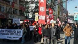 İşçi Partisi üyelerinden Meclis önünde eylem