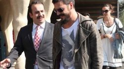 Mehmet Günsür tatile çıktı