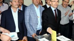 Bakan Şimşek'in oy kullandığı sandıktan HDP birinci çıktı