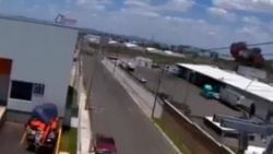 Meksika'da otoyola uçak düştü: 5 ölü