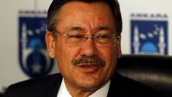 Melih Gökçek'in seçim müziği belli oldu