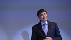 Menderes Türel 100 projeyi tanıttı