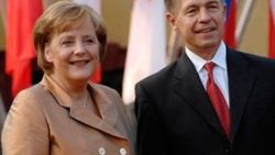 Merkel'in eşi Türkiye’de kongreye katılacak