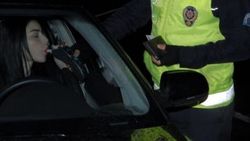 Merve Boluğur polis çevirmesine takıldı