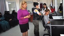 Adana'da Suriyeli kadınlara mesleki eğitim