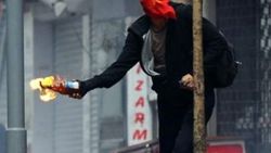 Molotof atan teröriste 5 yıl hapis cezası verildi