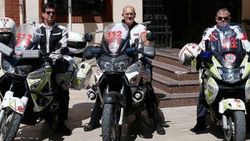 İzmir'de doktorlardan motosikletli hizmet İZLE