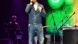 Mustafa Ceceli konserine gelenler geri döndü