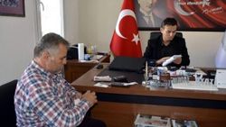 Yolda bulduğu 8 bin lirayı sahibine ulaştırdı