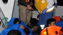 Mültecileri taşıyan tekne battı: 5 ölü