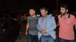Mümtazer Türköne gözaltına alındı