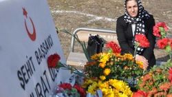Yasaklanan filme şehit başsavcının eşinden şikayet