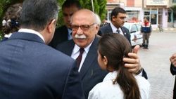 Nabi Avcı: Bayrağımıza herkes aynı bilinçle sahip çıkar