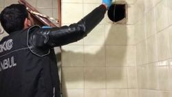 Banyodaki uyuşturucu düzeneği polisleri şaşırttı