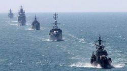 NATO savaş gemileri Gürcistan'da