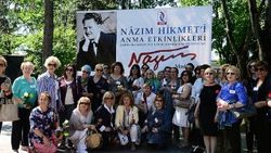 Nazım Hikmet mezarı başında anıldı