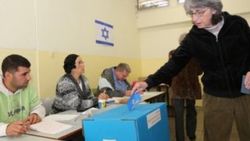 Netanyahu'nun partisi anketlerde geride kaldı