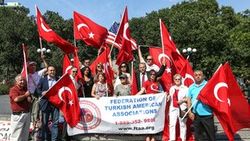 New York'ta Türkler teröre karşı yürüdü