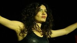 Nil Karaibrahimgil: Ruhlarına diz çöküp teşekkür ediyorum