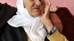 Bitlis'te 107 yaşındaki ninenin yaşı kadar torunu var