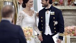 İsveç Prensi Carl Philip eski fotomodel ile evlendi