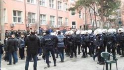 Ankara Üniversitesi DTCF'de iki grup birbirine girdi