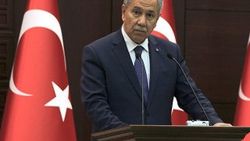 Bülent Arınç: Suriye'de etnik temizlik yapılıyor