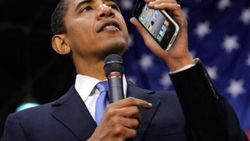 Obama iPhone'u ilk görenler arasında yer almış